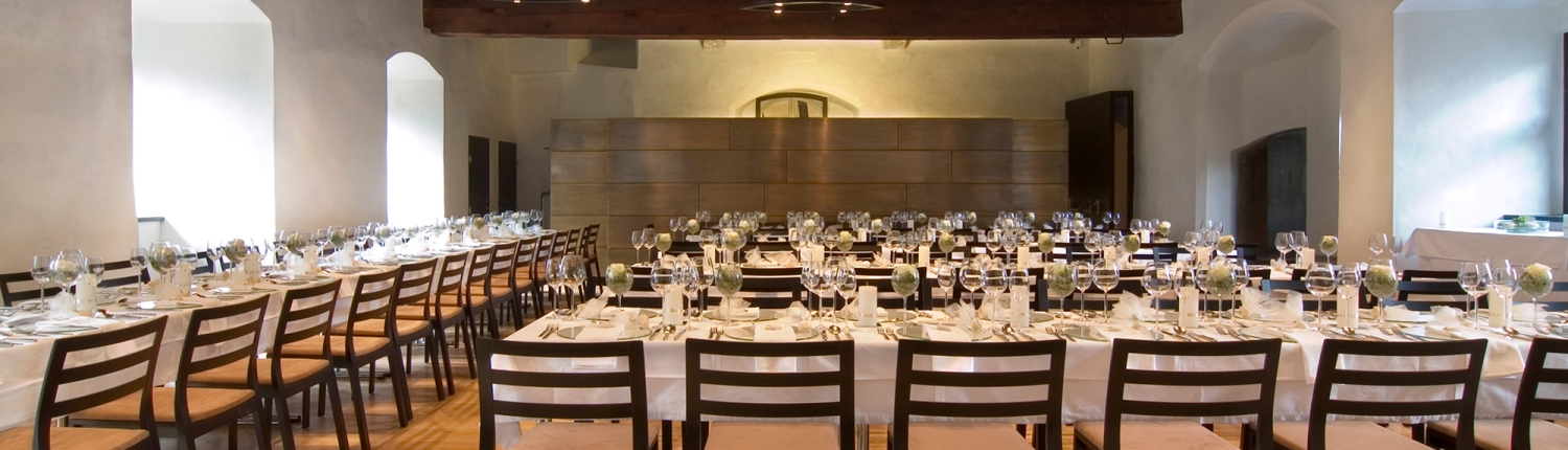 Familienfeiern und Hochzeiten, Burg Hasegg, salzraum Eventlocations Hall in Tirol