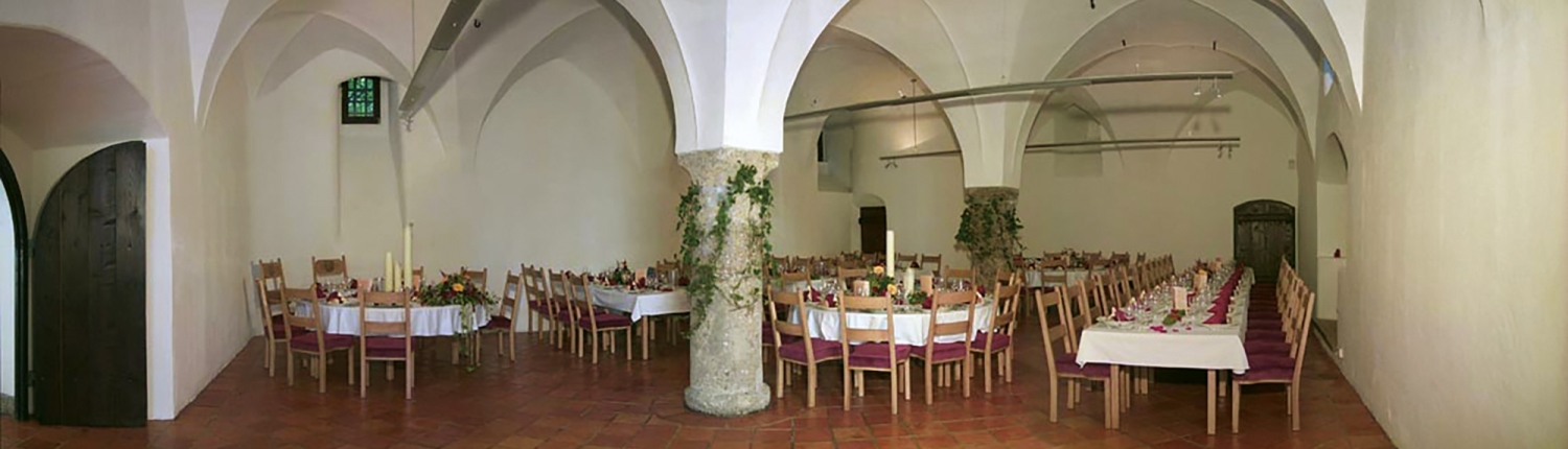 Familienfeiern und Hochzeiten, Burg Hasegg, salzraum Eventlocations Hall in Tirol